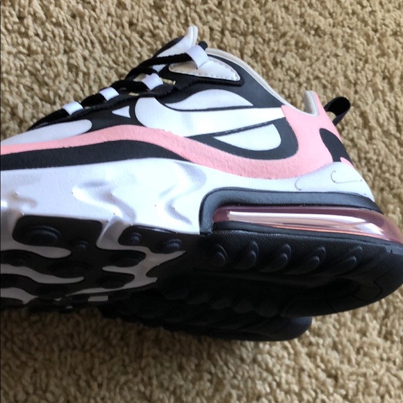 Nike Air Max 270 React - Picture 4 of 10